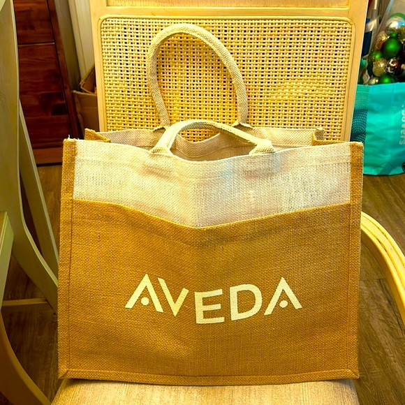 🆕Aveda Boho Large Tote - Picture 4 of 10